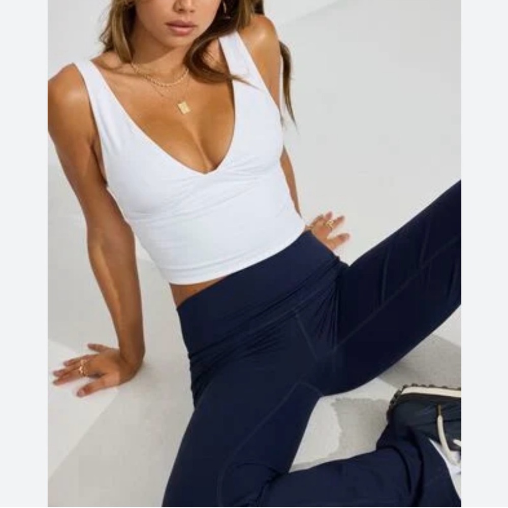 V-neck Crop Top